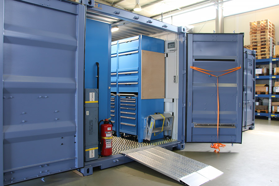 Werkstattcontainer mit Laderampe
