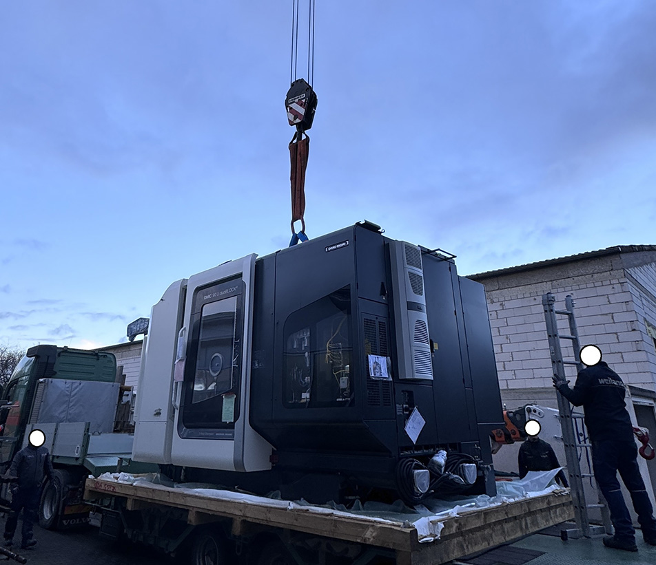 Arrival of the new machining centre for cutting
