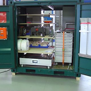 AWB Spezialcontainer in 8″ mit Serviceequipment