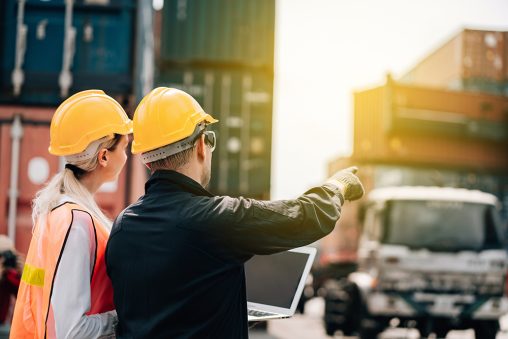 AWB Spezialisten am Containerhafen