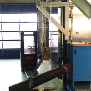 AWB Werkstattcontainer mit ausklappbarem Kran